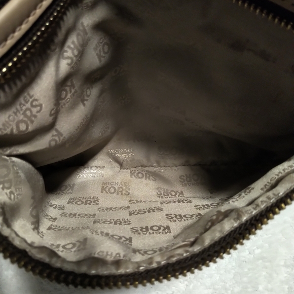 Authentic Michael Kors Crossbody Purse - Picture 6 of 7